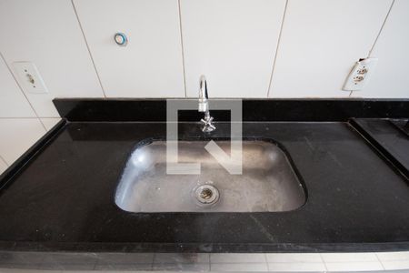 Apartamento para alugar com 50m², 2 quartos e 1 vagaDetalhe da cozinha