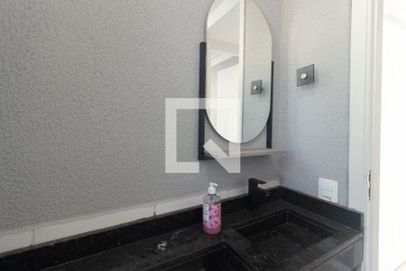 Apartamento para alugar com 42m², 2 quartos e 1 vagaDetalhe do Banheiro