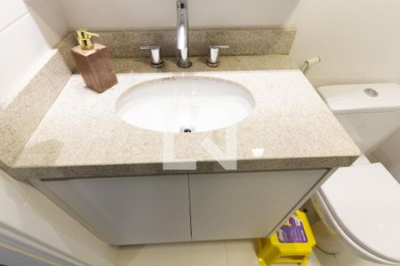 Apartamento à venda com 66m², 2 quartos e 1 vagaBanheiro Social