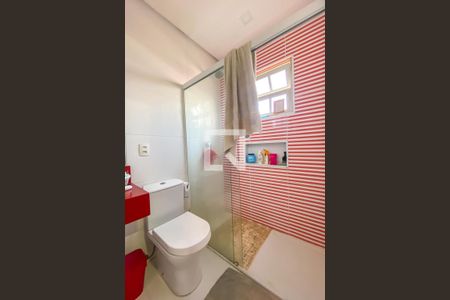 Casa à venda com 231m², 4 quartos e 3 vagasBanheiro da Suíte 2