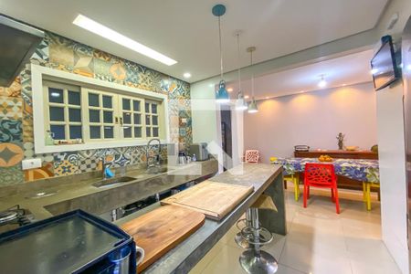 Casa à venda com 231m², 4 quartos e 3 vagasCozinha