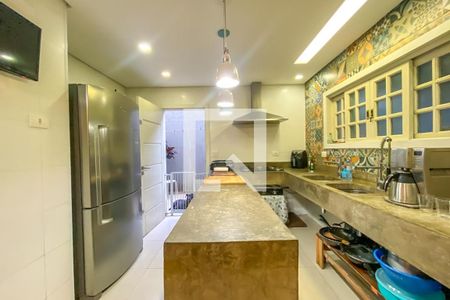 Casa à venda com 231m², 4 quartos e 3 vagasCozinha