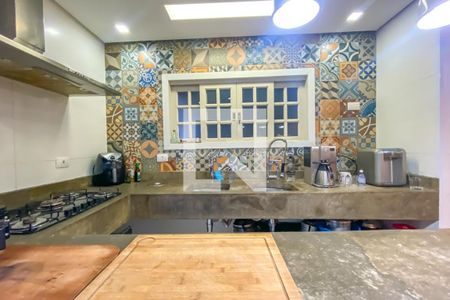 Casa à venda com 231m², 4 quartos e 3 vagasCozinha