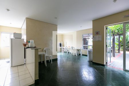 Apartamento à venda com 48m², 2 quartos e 1 vaga Apartamento à venda com 48m², 2 quartos e 1 vagaÁrea comum - Salão de festas