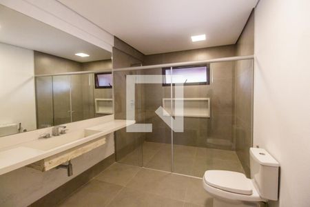 Casa de condomínio à venda com 815m², 4 quartos e 6 vagasBanheiro da Suíte 1