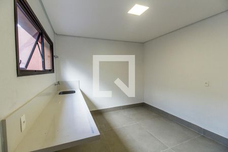 Casa de condomínio à venda com 815m², 4 quartos e 6 vagasÁrea de Serviço