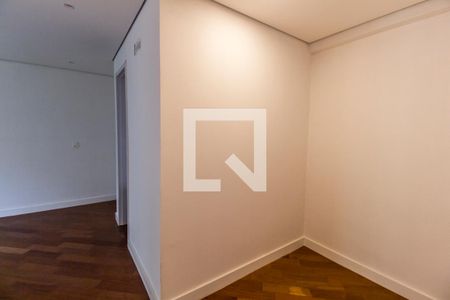 Casa de condomínio à venda com 815m², 4 quartos e 6 vagasSuíte 2