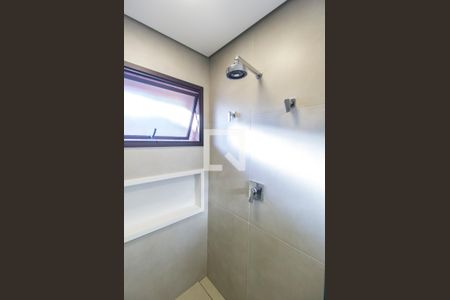 Casa de condomínio à venda com 815m², 4 quartos e 6 vagasBanheiro da Suíte 4