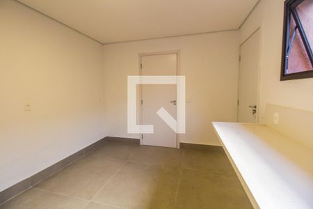 Casa de condomínio à venda com 815m², 4 quartos e 6 vagasÁrea de Serviço