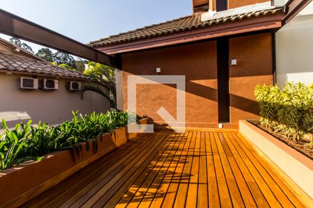 Casa de condomínio à venda com 815m², 4 quartos e 6 vagasVaranda