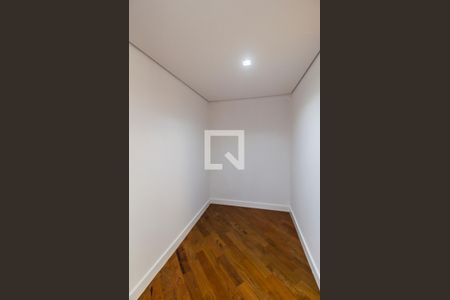 Casa de condomínio à venda com 815m², 4 quartos e 6 vagasCloset da suíte