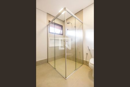 Casa de condomínio à venda com 815m², 4 quartos e 6 vagasBanheiro da Suíte 4