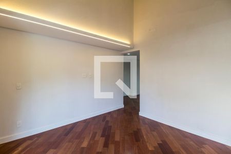 Casa de condomínio à venda com 815m², 4 quartos e 6 vagasSuíte 4