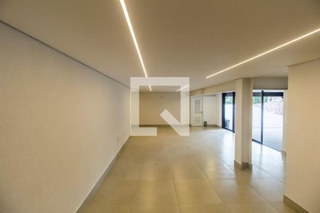 Casa de condomínio à venda com 815m², 4 quartos e 6 vagasAcademia