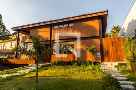 Casa de condomínio à venda com 815m², 4 quartos e 6 vagasVista da Rua