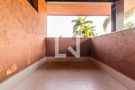 Casa de condomínio à venda com 815m², 4 quartos e 6 vagasVaranda