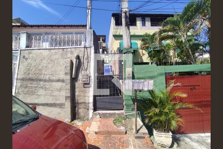 Casa para alugar com 70m², 2 quartos e sem vaga Casa para alugar com 70m², 2 quartos e sem vagaFachada