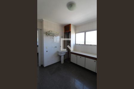 Apartamento para alugar com 260m², 3 quartos e 4 vagasÁrea de Serviço