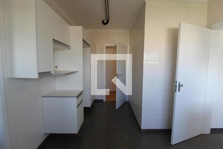 Apartamento para alugar com 260m², 3 quartos e 4 vagasCozinha