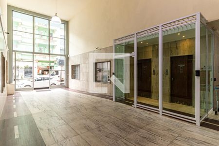 Apartamento à venda com 72m², 2 quartos e sem vagaHall Social