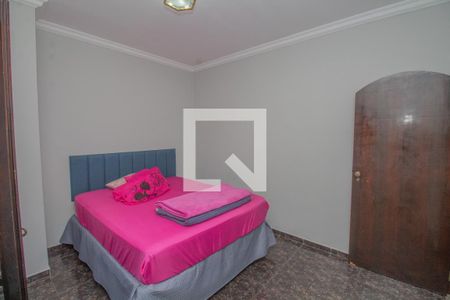 Casa à venda com 191m², 4 quartos e 2 vagas Casa à venda com 191m², 4 quartos e 2 vagasQuarto 2