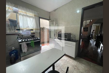 Casa à venda com 90m², 3 quartos e sem vaga Casa à venda com 90m², 3 quartos e sem vagaCozinha
