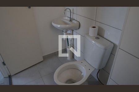 Apartamento para alugar com 41m², 2 quartos e sem vagaBanheiro