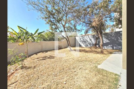 Casa à venda com 180m², 4 quartos e 2 vagasQuintal