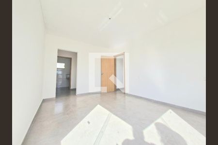 Casa à venda com 180m², 4 quartos e 2 vagasSuíte 2