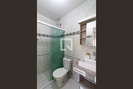 Banheiro de apartamento para alugar com 2 quartos, 49m² em Jardim Itu, Porto Alegre
