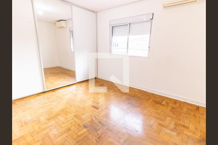 Quarto 2 de casa para alugar com 3 quartos, 135m² em Vila Bertioga, São Paulo