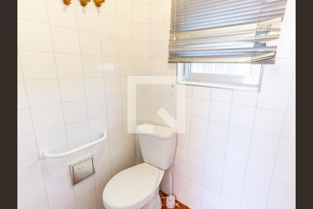 Casa para alugar com 135m², 3 quartos e 1 vaga Casa para alugar com 135m², 3 quartos e 1 vagaBanheiro de serviço