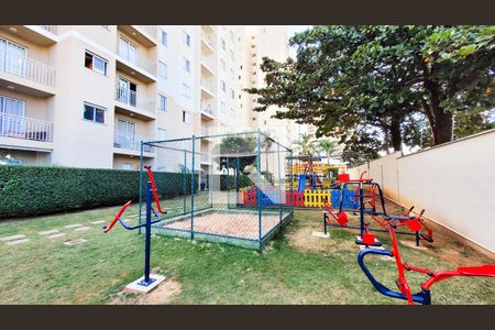 Apartamento para alugar com 55m², 2 quartos e 1 vaga Apartamento para alugar com 55m², 2 quartos e 1 vagaÁrea comum - Playground