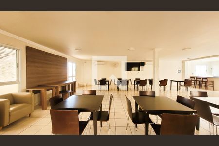 Apartamento para alugar com 55m², 2 quartos e 1 vaga Apartamento para alugar com 55m², 2 quartos e 1 vagaÁrea comum - Salão de festas