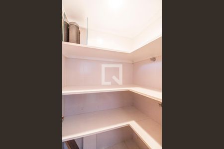 Apartamento à venda com 174m², 2 quartos e 2 vagasDespensa