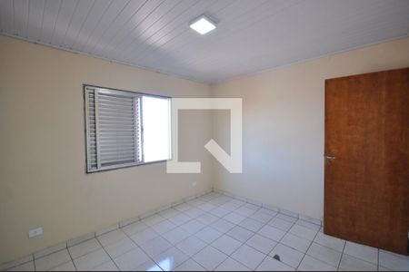 Quarto 1 de casa para alugar com 3 quartos, 75m² em Vila Nivi, São Paulo