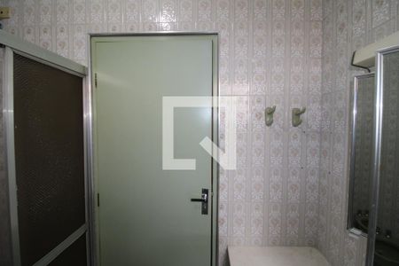 Casa à venda com 250m², 3 quartos e 2 vagasQuarto 2 - Banheiro