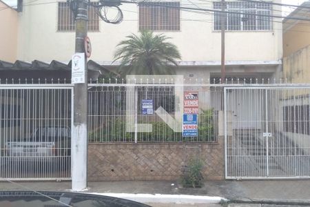 Casa à venda com 250m², 3 quartos e 2 vagasFachada