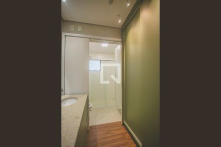 Banheiro de kitnet/studio para alugar com 1 quarto, 28m² em Vila Clementino, São Paulo