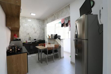 Apartamento à venda com 136m², 3 quartos e sem vagaCozinha