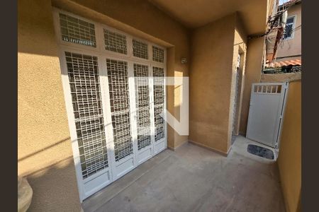 Casa de condomínio à venda com 180m², 2 quartos e sem vagaFrente de Casa