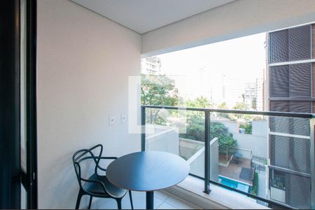 Varanda de kitnet/studio à venda com 1 quarto, 27m² em Pinheiros, São Paulo