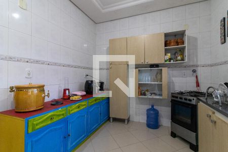 Cozinha de casa de condomínio à venda com 3 quartos, 158m² em Jardim Carvalho, Porto Alegre