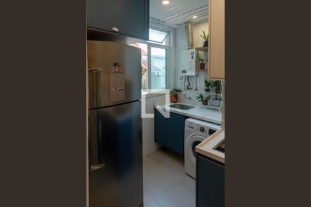 Apartamento à venda com 83m², 2 quartos e 1 vaga Apartamento à venda com 83m², 2 quartos e 1 vagaÁrea de serviço
