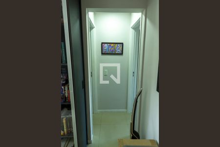 Apartamento à venda com 83m², 2 quartos e 1 vaga Apartamento à venda com 83m², 2 quartos e 1 vagaCorredor dos quartos