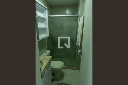 Apartamento à venda com 83m², 2 quartos e 1 vaga Apartamento à venda com 83m², 2 quartos e 1 vagaBanheiro da suite 2