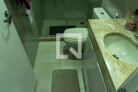 Apartamento à venda com 83m², 2 quartos e 1 vaga Apartamento à venda com 83m², 2 quartos e 1 vagaBanheiro da Suite 1