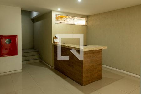 Apartamento à venda com 83m², 2 quartos e 1 vaga Apartamento à venda com 83m², 2 quartos e 1 vagaÁrea comum - Portaria