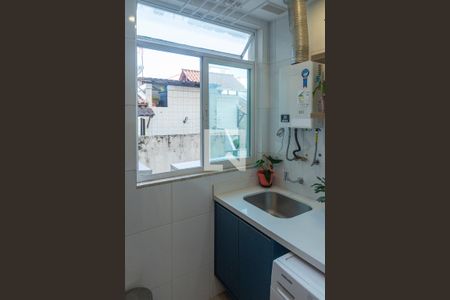 Apartamento à venda com 83m², 2 quartos e 1 vaga Apartamento à venda com 83m², 2 quartos e 1 vagaÁrea de serviço