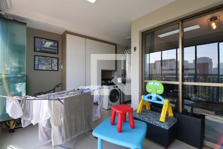 Varanda de apartamento à venda com 2 quartos, 68m² em Água Branca, São Paulo